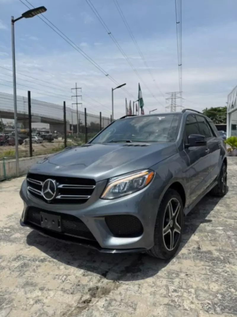 Mercedes-Benz GLE 400