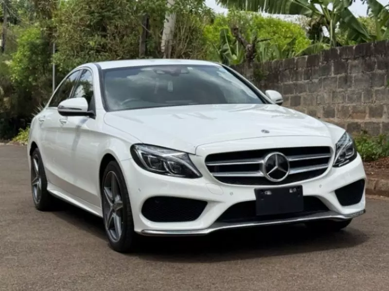 Mercedes-Benz C200   - 2017