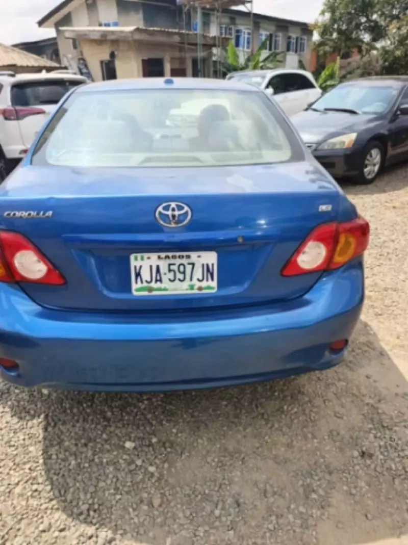 Toyota Corolla - 2010