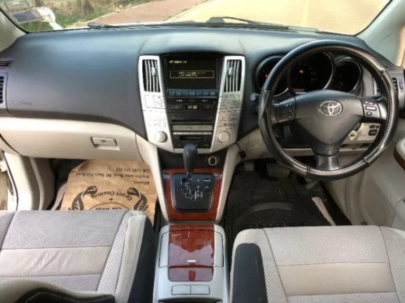 Toyota Harrier   - 2008
