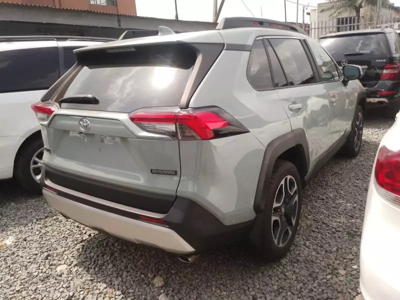 Toyota Rav4   - 2019