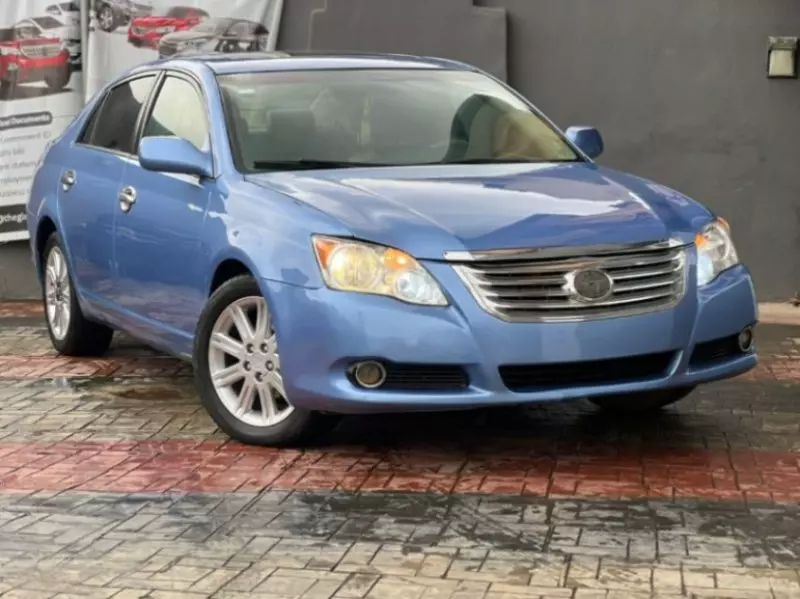 Toyota Avalon   - 2006
