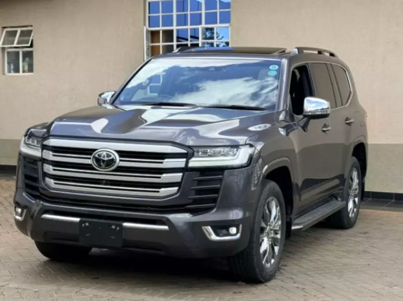 Toyota LAND CRUISER 300 LC300