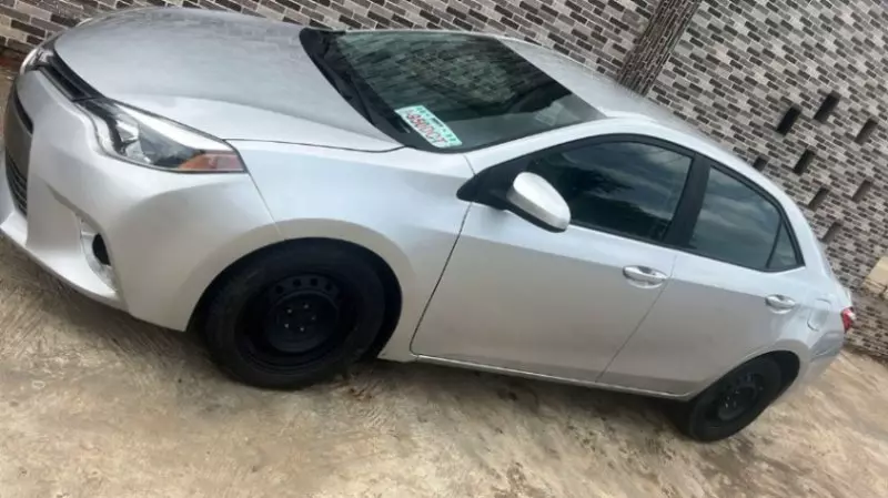 Toyota Corolla   - 2016
