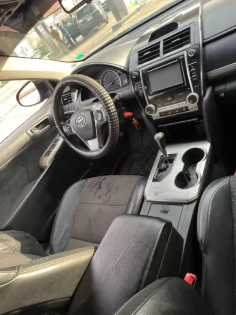 Toyota Camry   - 2012