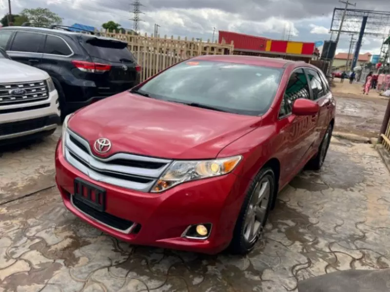 Toyota Venza   - 2010