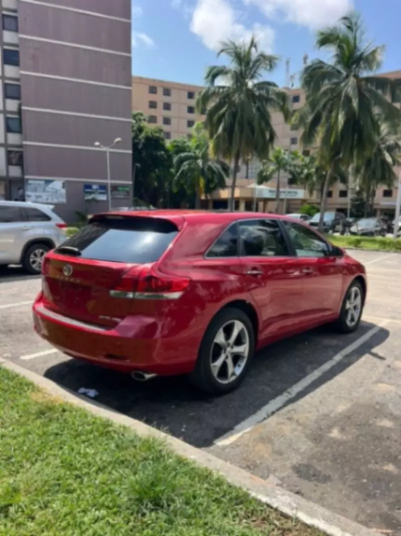 Toyota Venza   - 2015