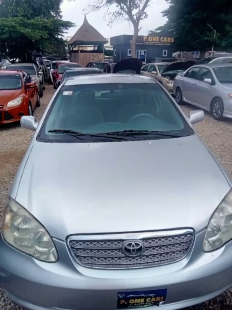 Toyota Corolla   - 2003