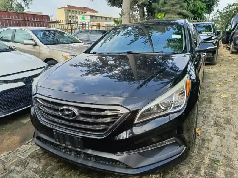 Hyundai Sonata   - 2016