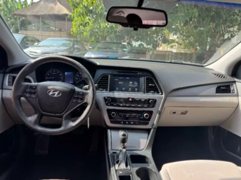 Hyundai Sonata   - 2015