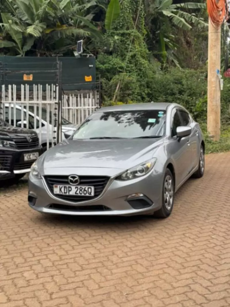 Mazda Axela    - 2016