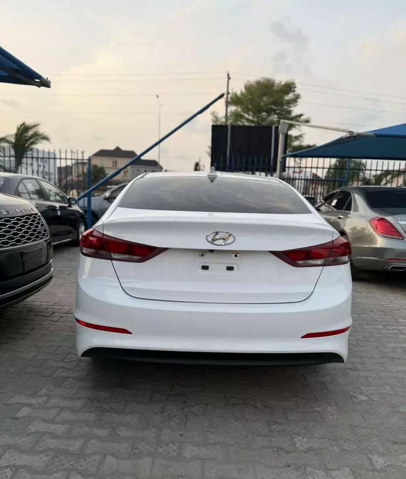 Hyundai Elantra   - 2017