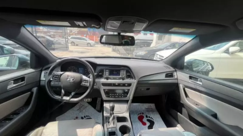 Hyundai Sonata - 2015