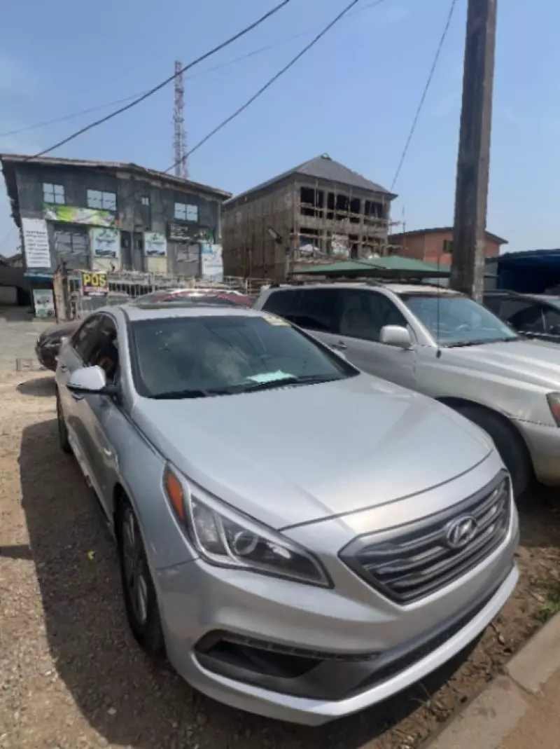 Hyundai Sonata   - 2017