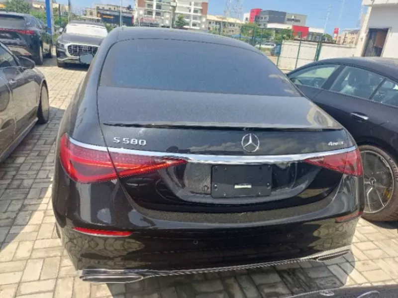 Mercedes-Benz S 580   - 2021