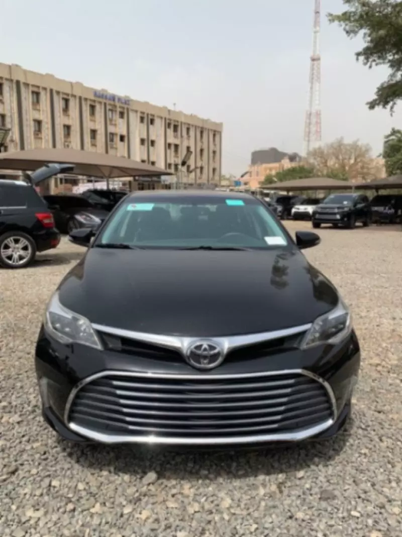 Toyota Avalon - 2013