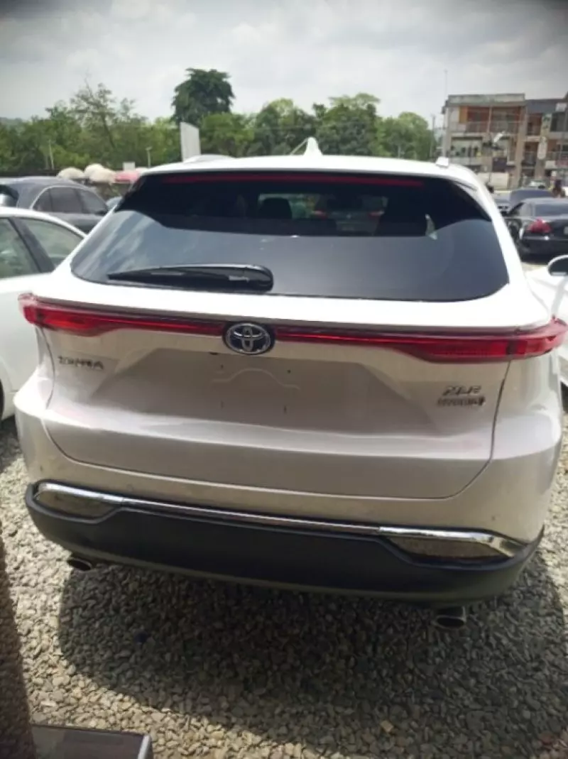 Toyota Venza   - 2021