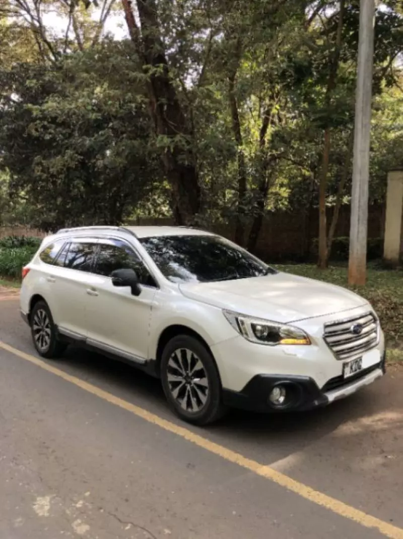 Subaru Outback   - 2015
