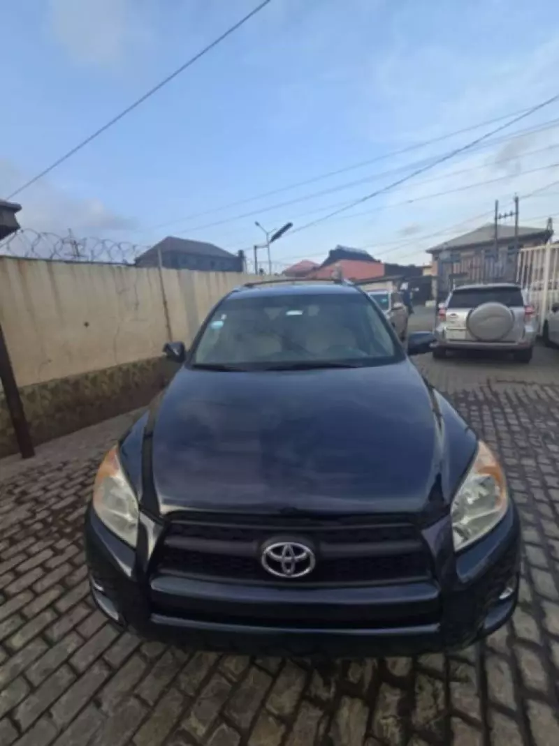 Toyota RAV4   - 2009