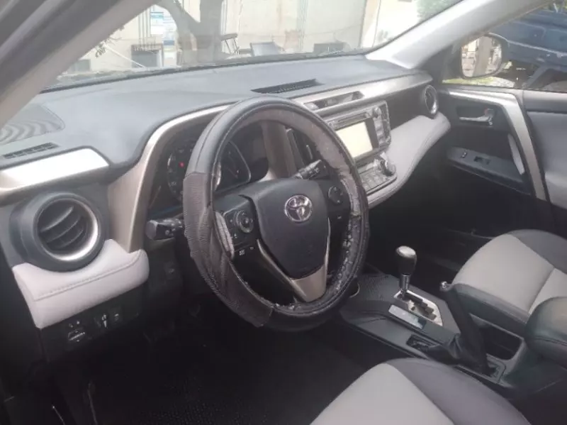 Toyota RAV 4   - 2015