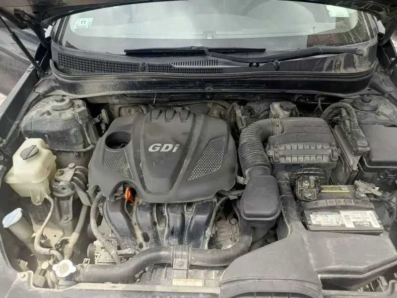 Hyundai Sonata   - 2012