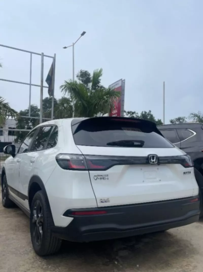 Honda HR-V   - 2023