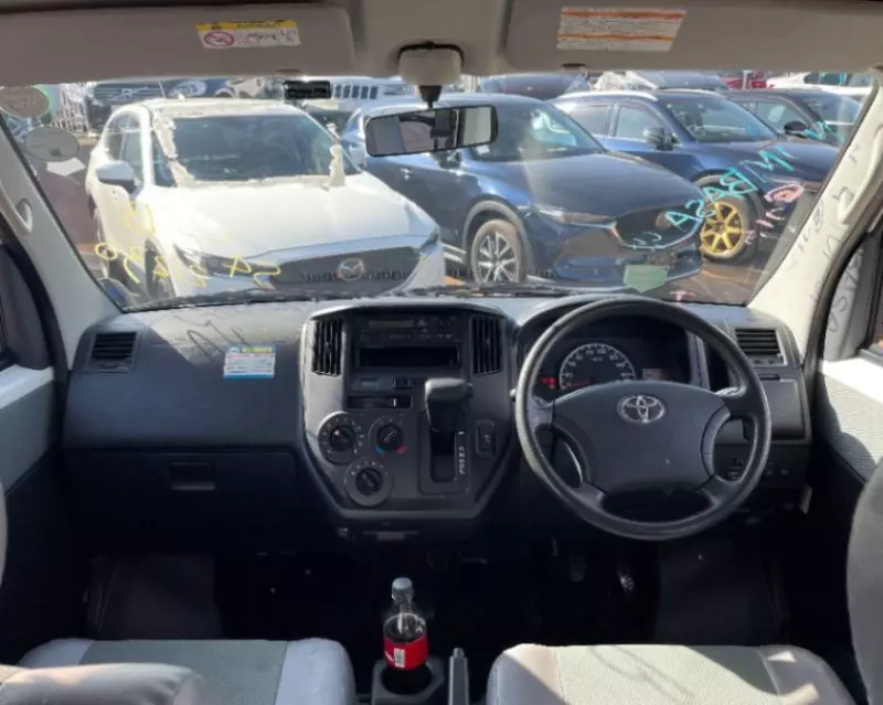 Toyota Town Ace   - 2017