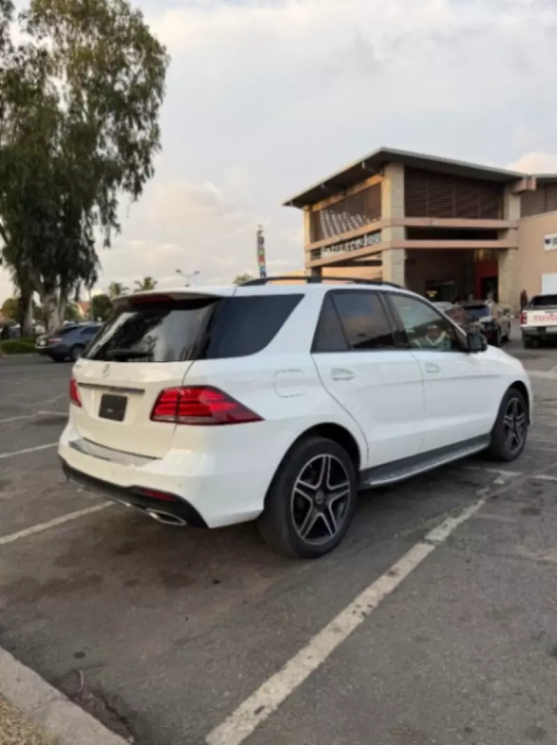 Mercedes-Benz GLE-Class   - 2018