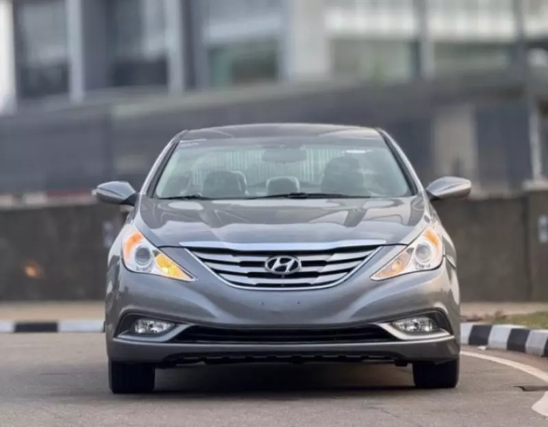 Hyundai Sonata   - 2015