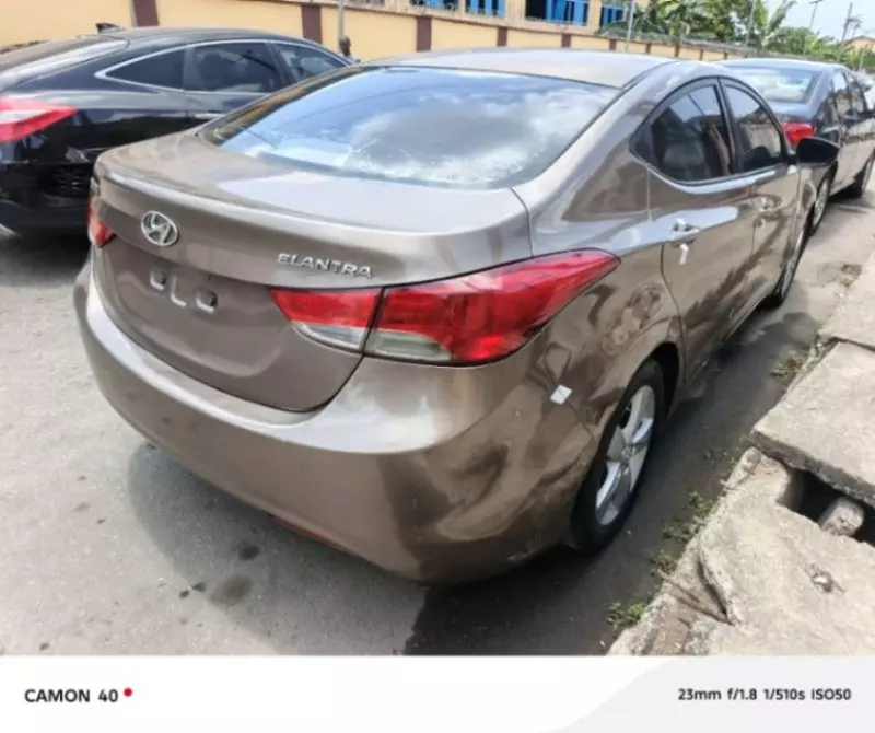 Hyundai Elantra   - 2014