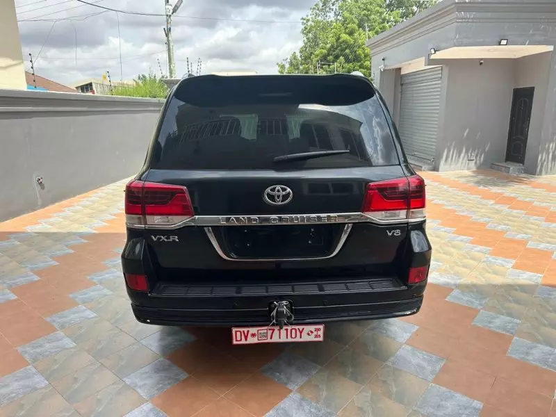 Toyota  Land Cruiser VXR V8   - 2021