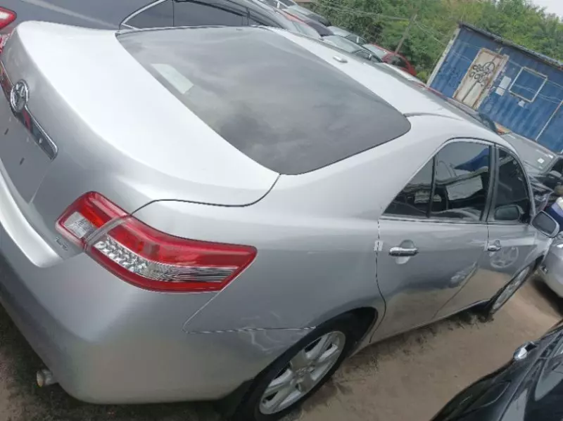 Toyota camry   - 2009