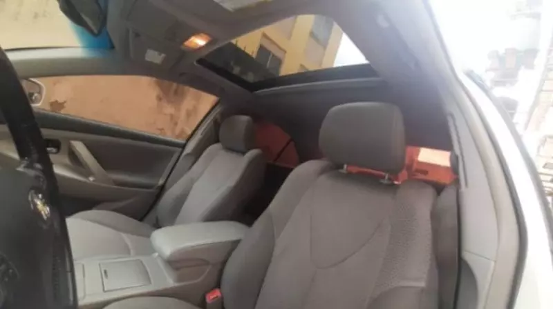 Toyota Camry   - 2009