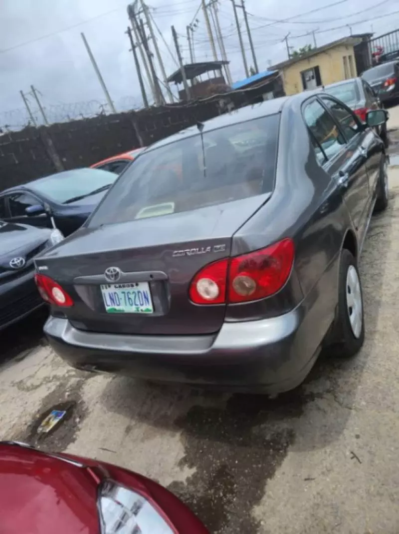 Toyota Corolla   - 2013