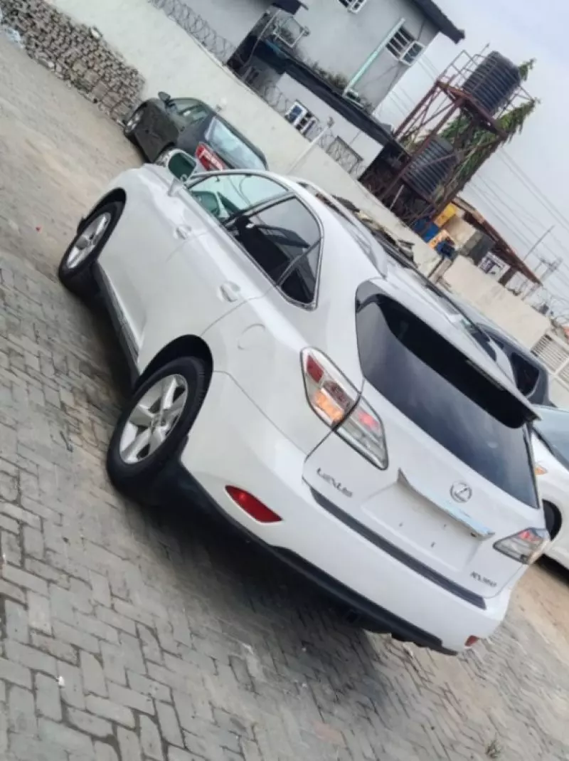 Lexus RX 350   - 2010