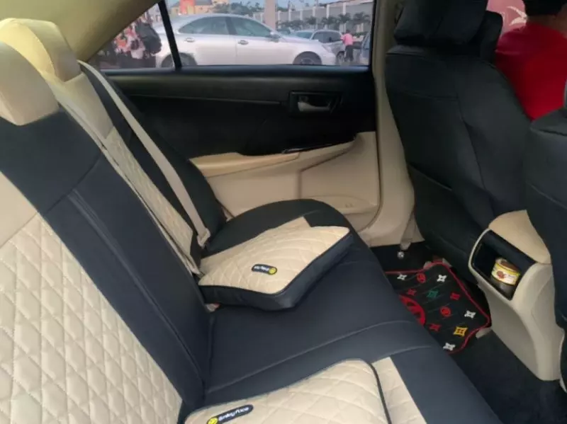 Toyota Camry   - 2012