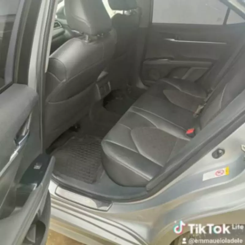 Toyota Camry   - 2018