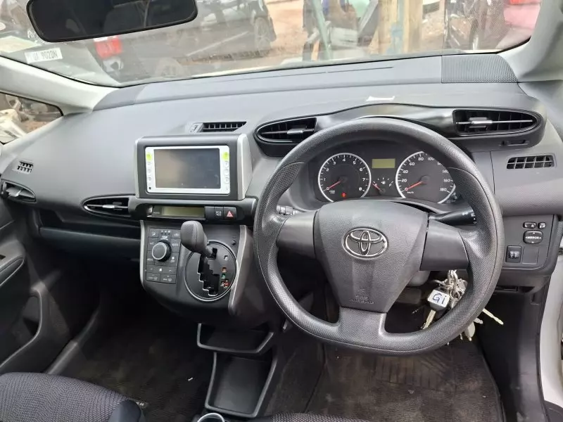 Toyota Wish - 2012