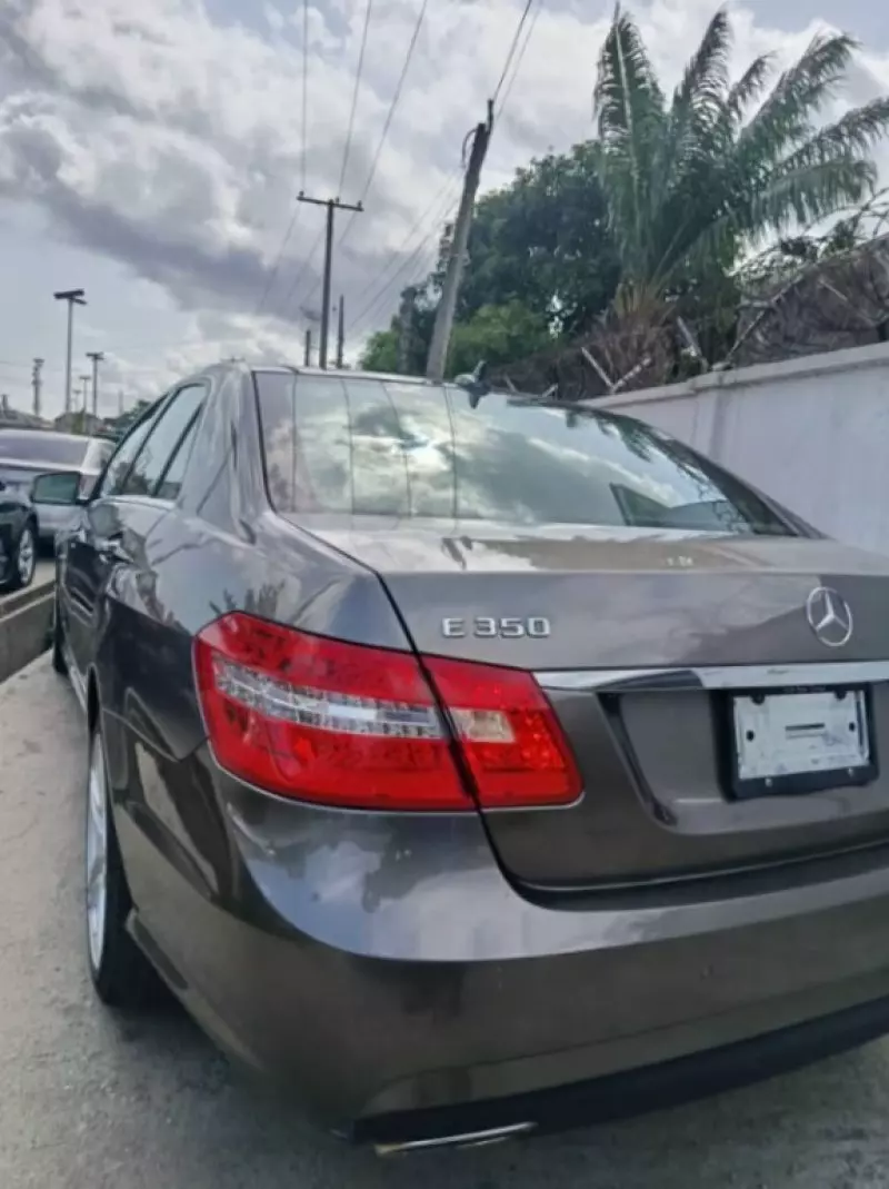 Mercedes-Benz E-Class   - 2012