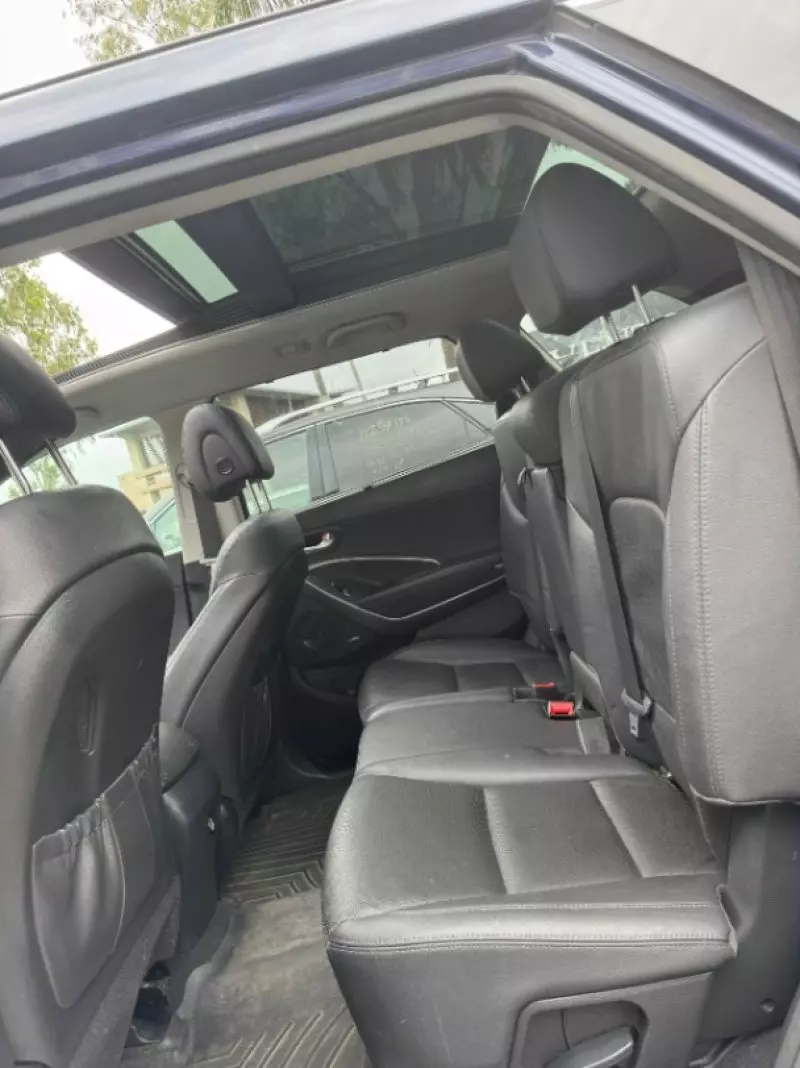 Hyundai Santa Fe   - 2017
