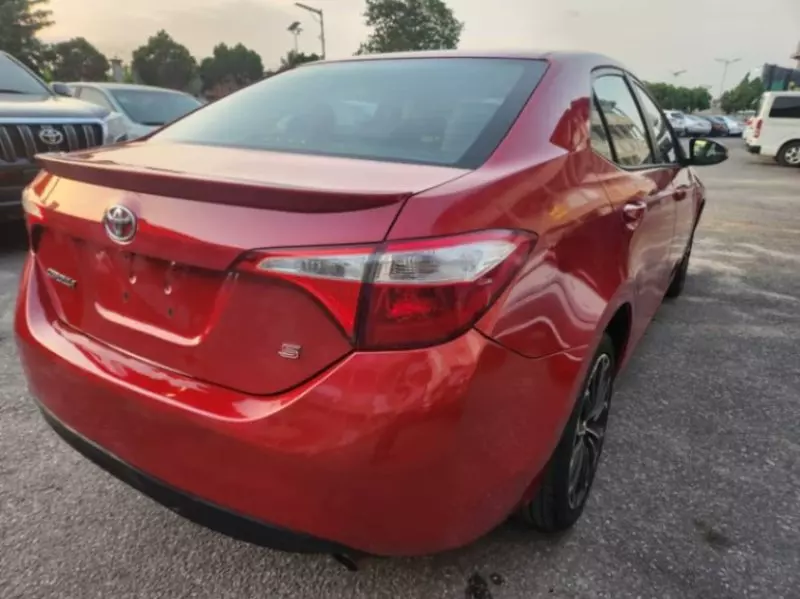 Toyota Corolla   - 2014