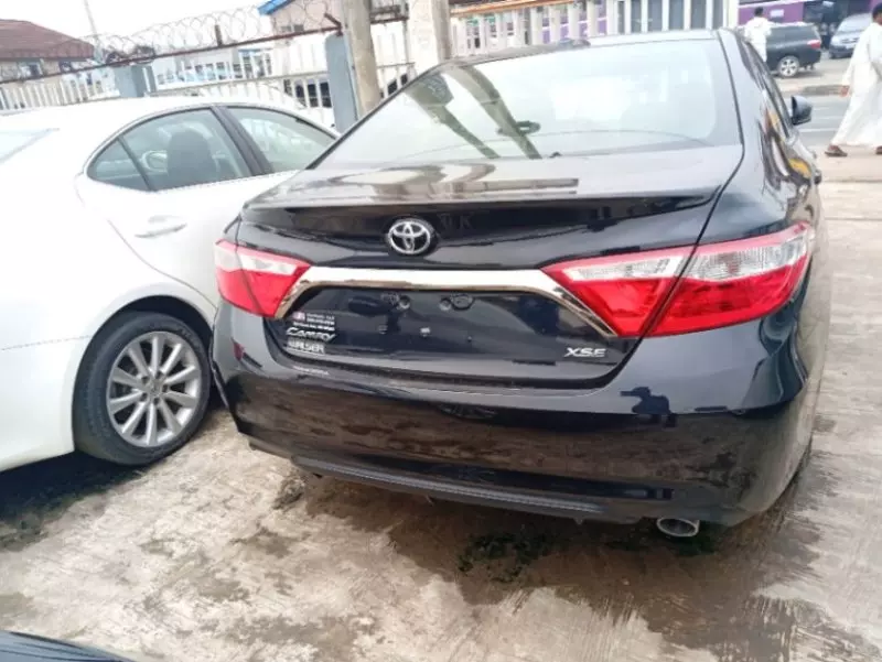 Toyota Camry   - 2017