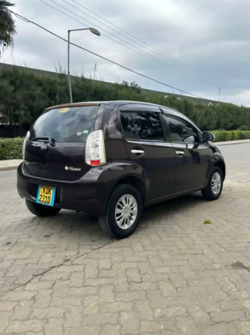 Toyota Passo   - 2015