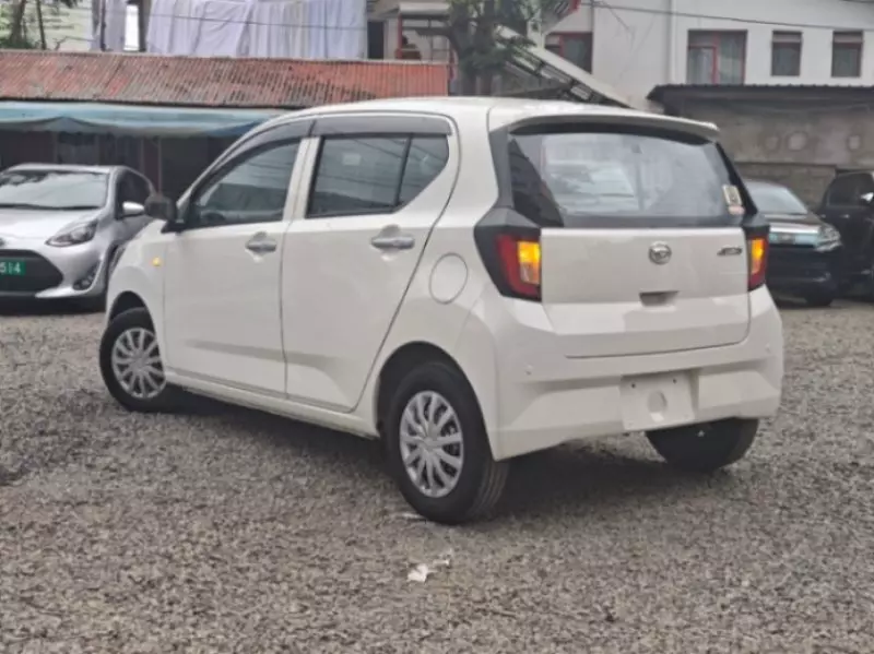Daihatsu Mira    - 2018