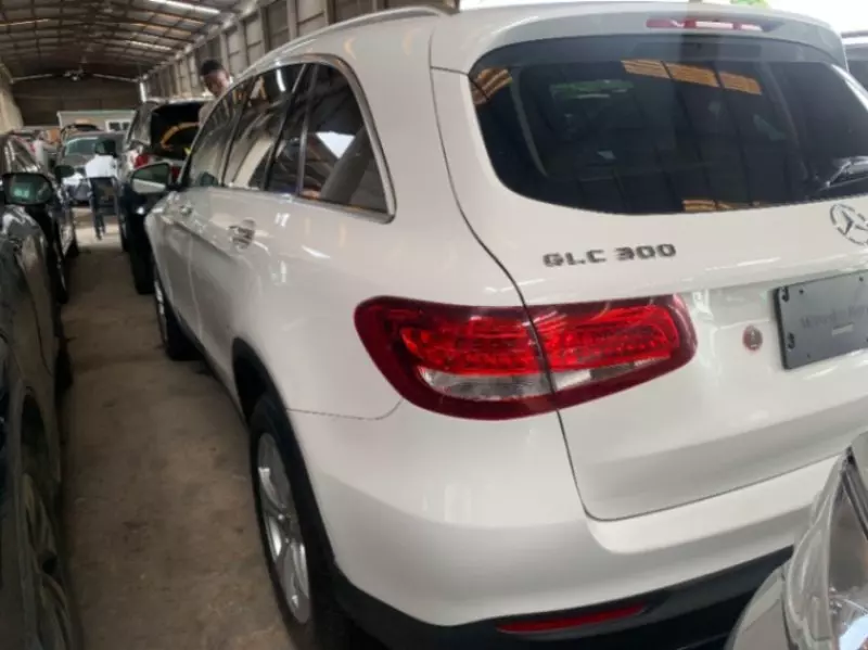 Mercedes-Benz GLC 300   - 2018