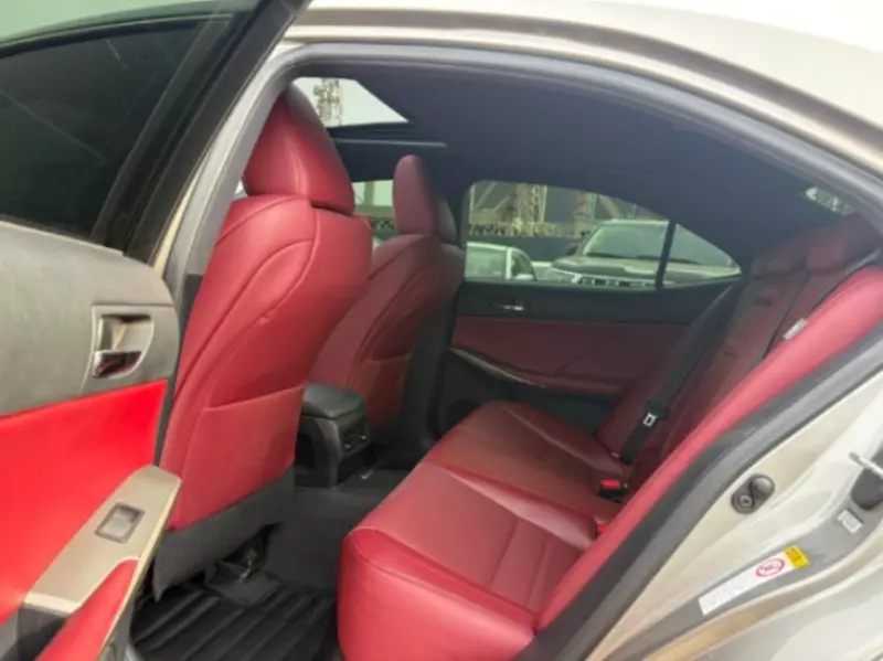 Lexus IS 300   - 2016