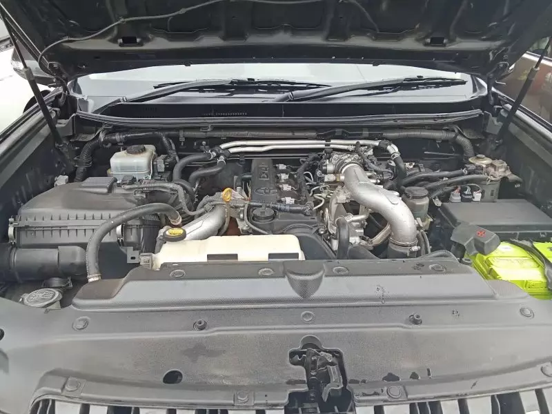 Toyota Landcruiser Prado   - 2012