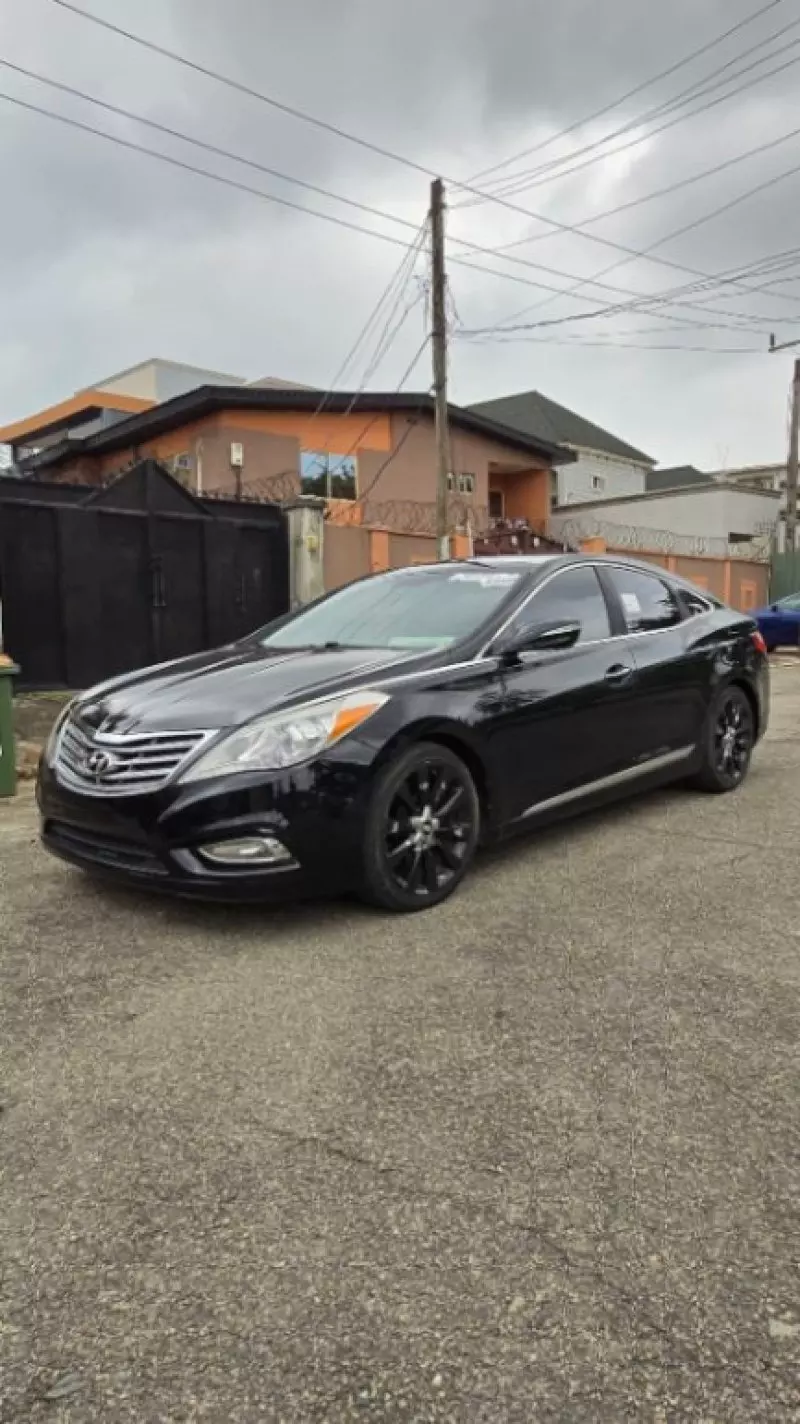 Hyundai Azera   - 2013