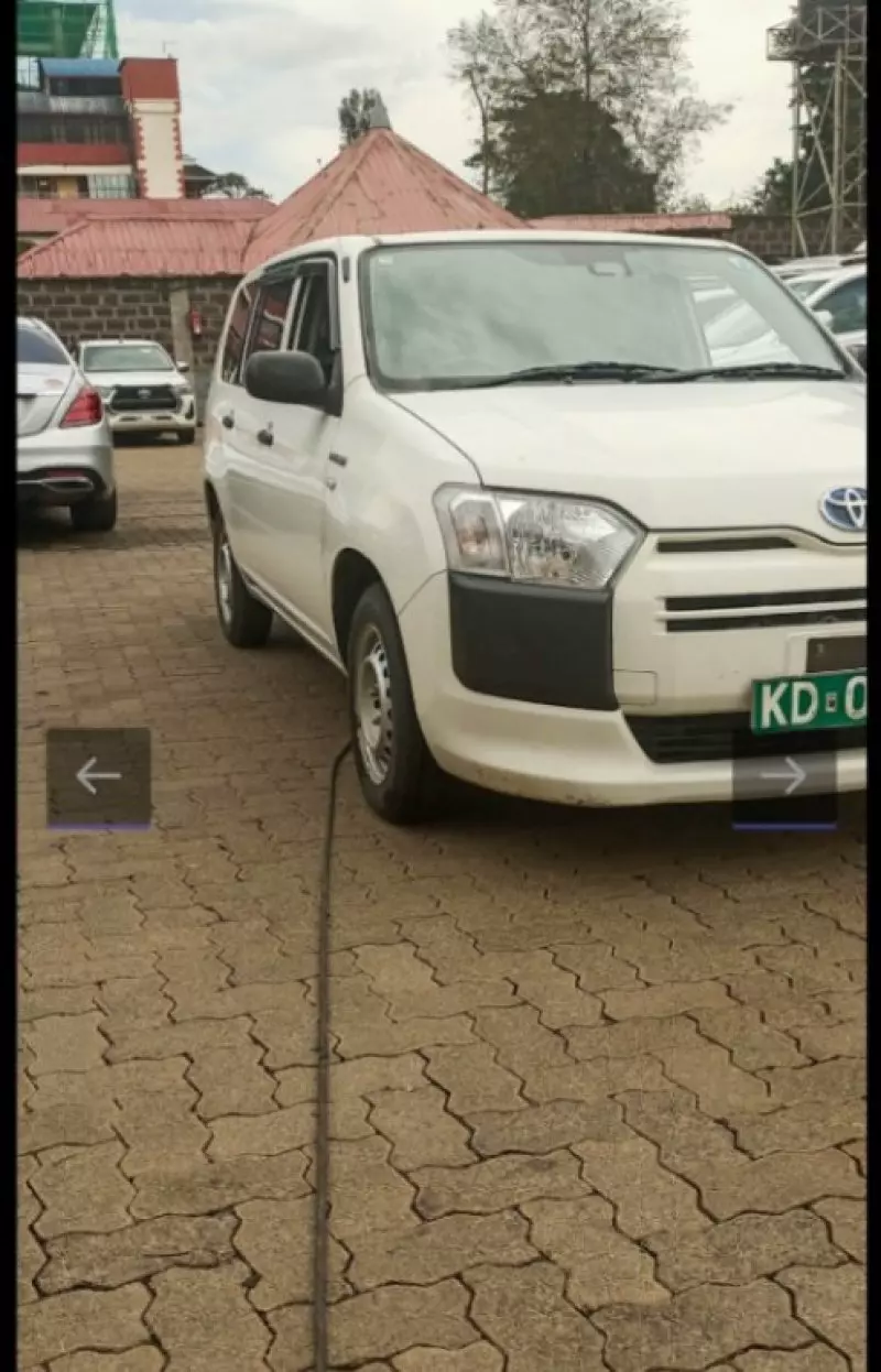Toyota Probox    - 2017