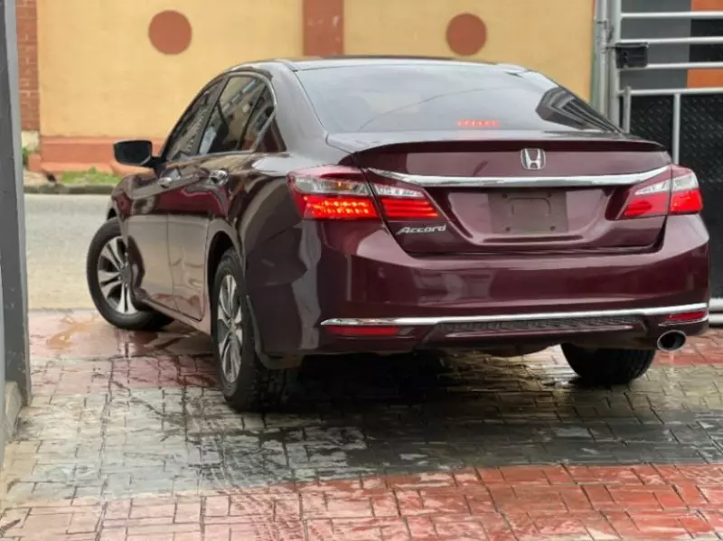Honda Accord   - 2015